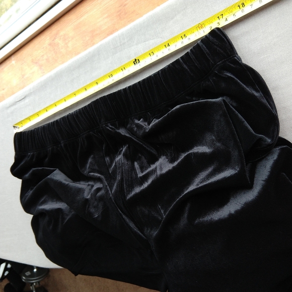 Black Velvet Wide Leg Pants Plus Size 2X - Picture 6 of 14